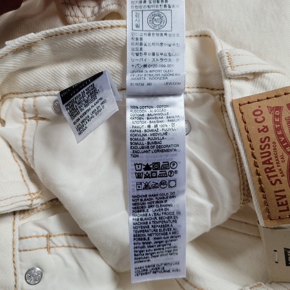 Womens Levi's White Denim Midi Skirt In Size 25 With Back Slit - Picture 10 of 10